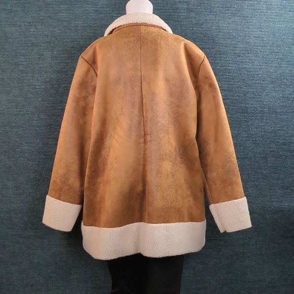 Candace Cameron Bure Sherpa Lined Peacoat, NWOT - Picture 6 of 15